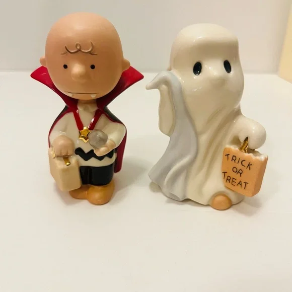 Lenox Peanuts Gang Tricks and Treats Set of 5 Halloween Fine China Figures VTG